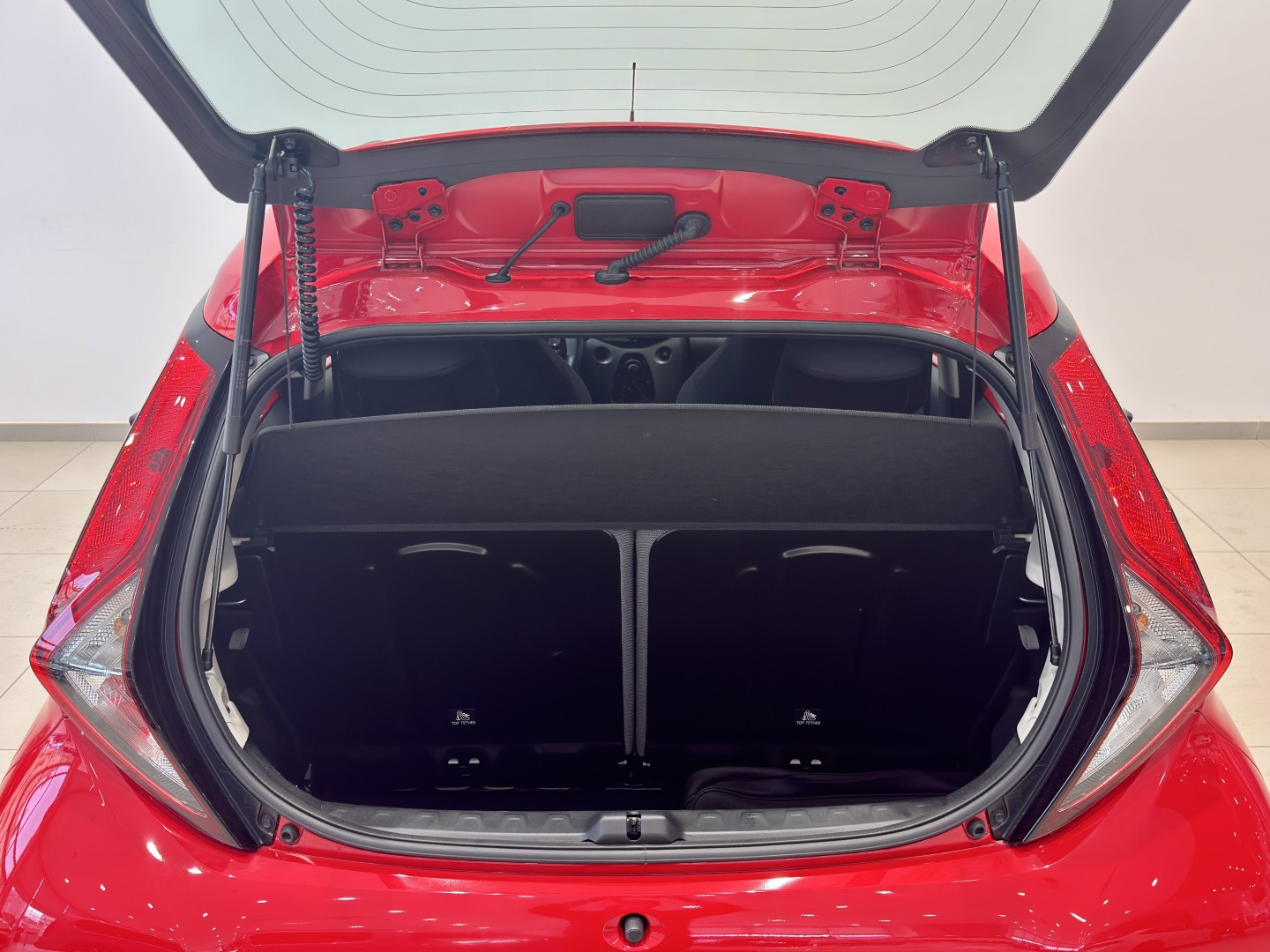 Toyota AYGO 2021 X PLAY 70 AT