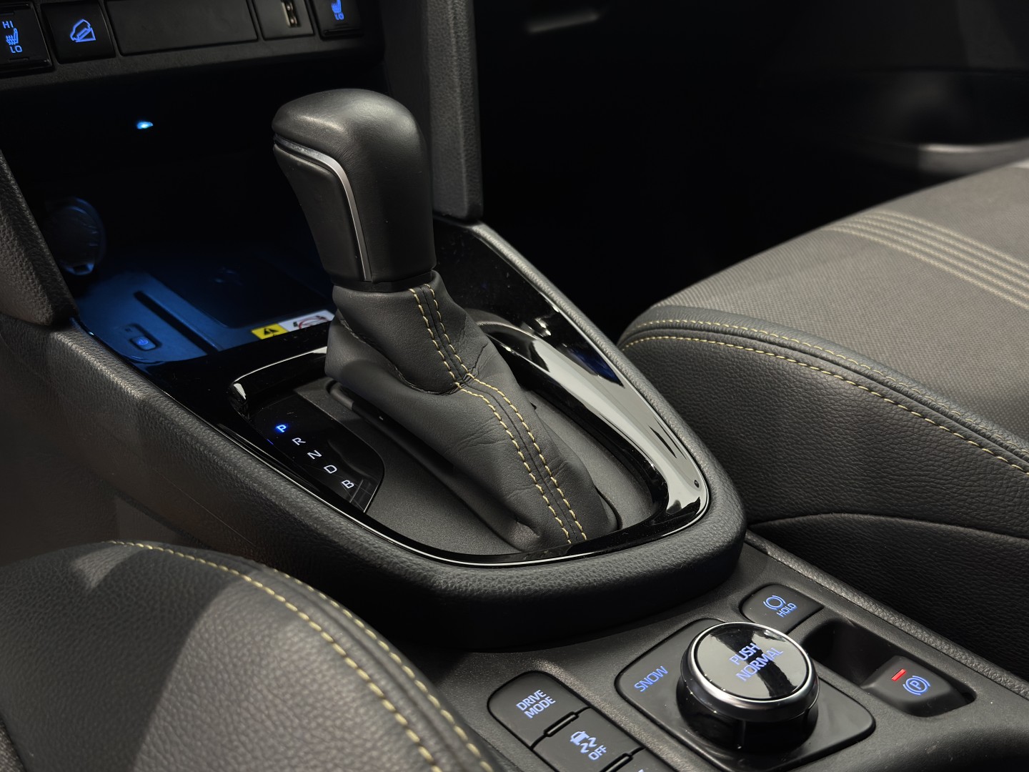 Toyota YARIS CROSS 2021 ADVENTURE 120H AWD-i