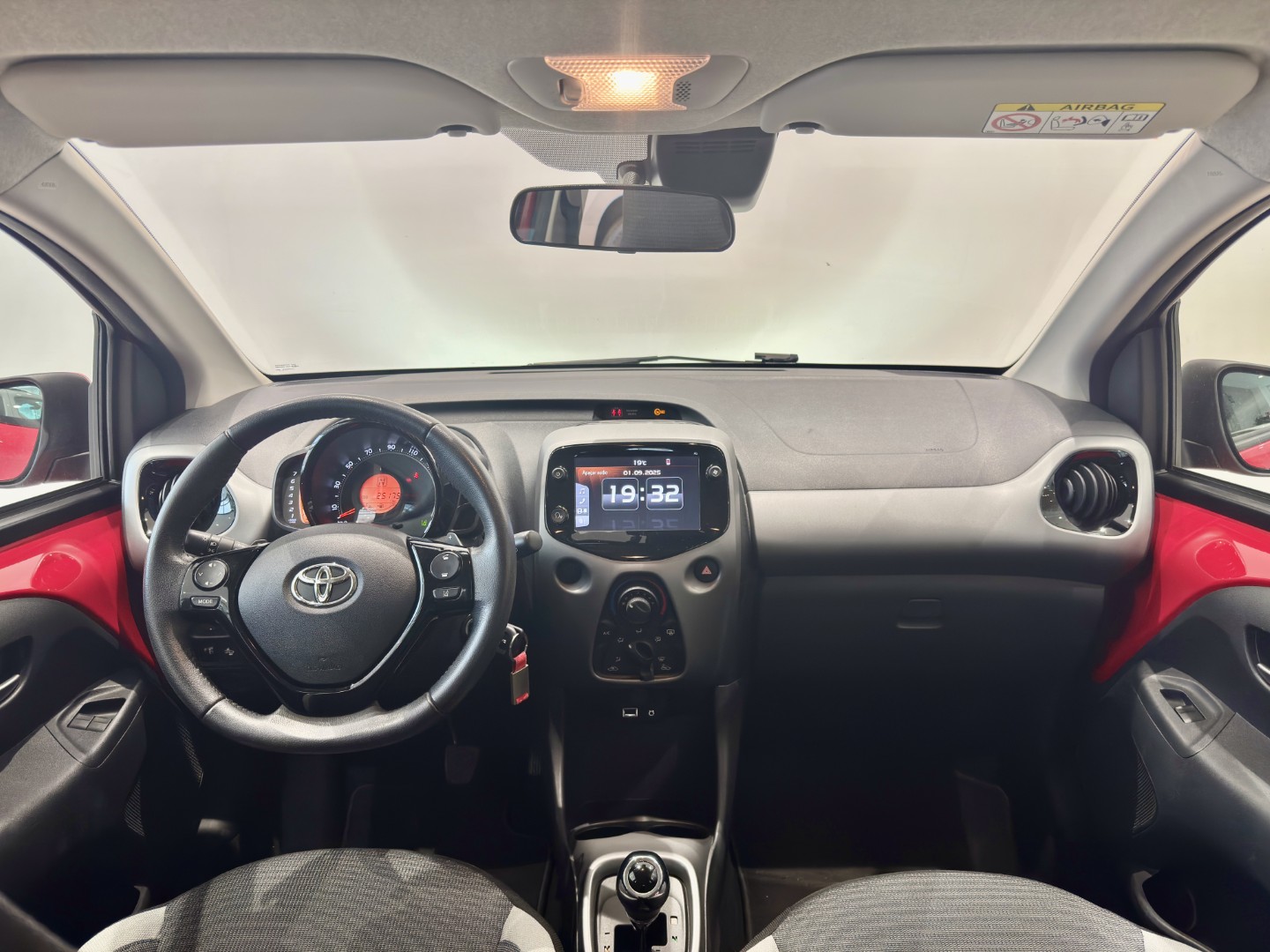 Toyota AYGO 2021 X PLAY 70 AT