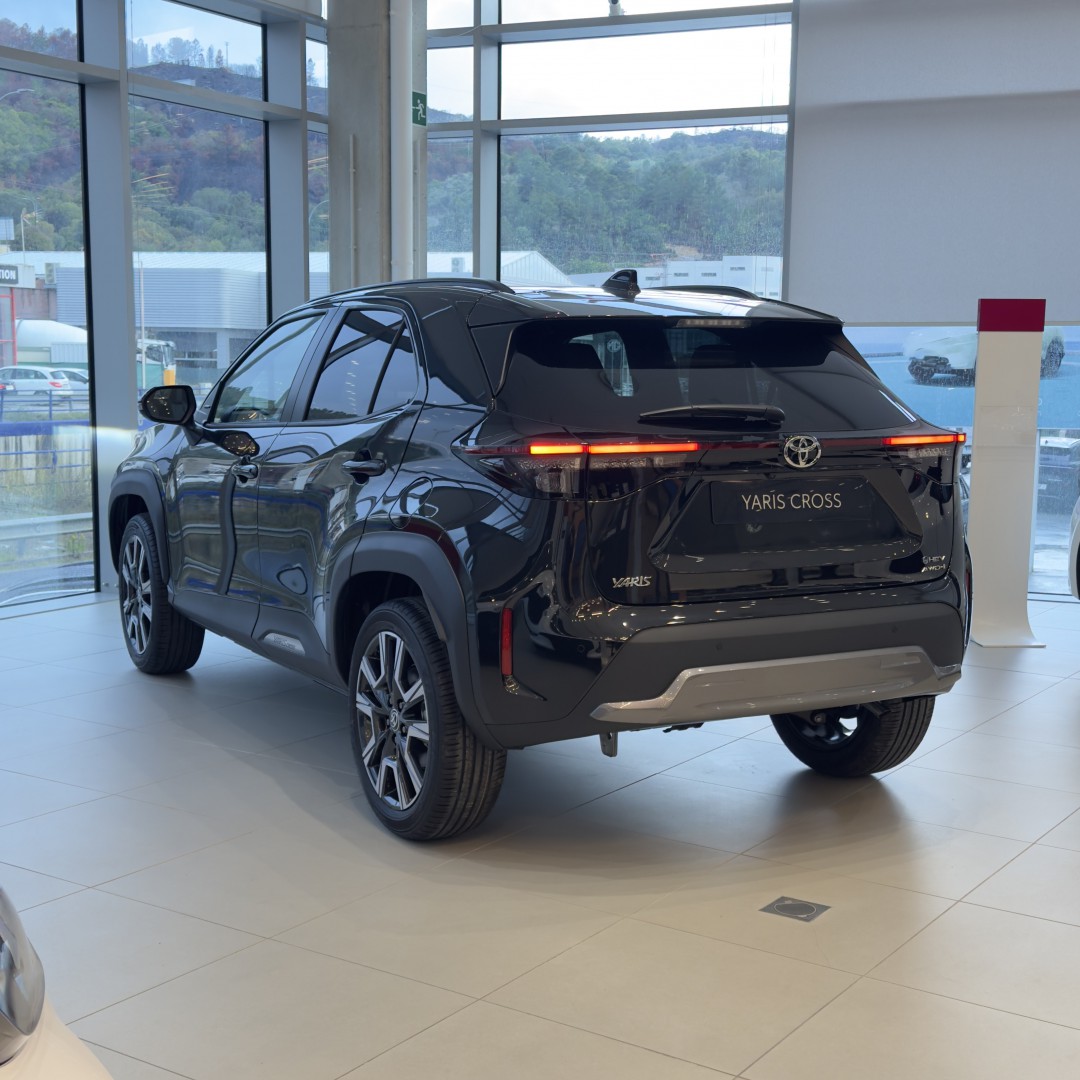 Toyota YARIS CROSS 2025 Style Plus 130CV+ Skyview