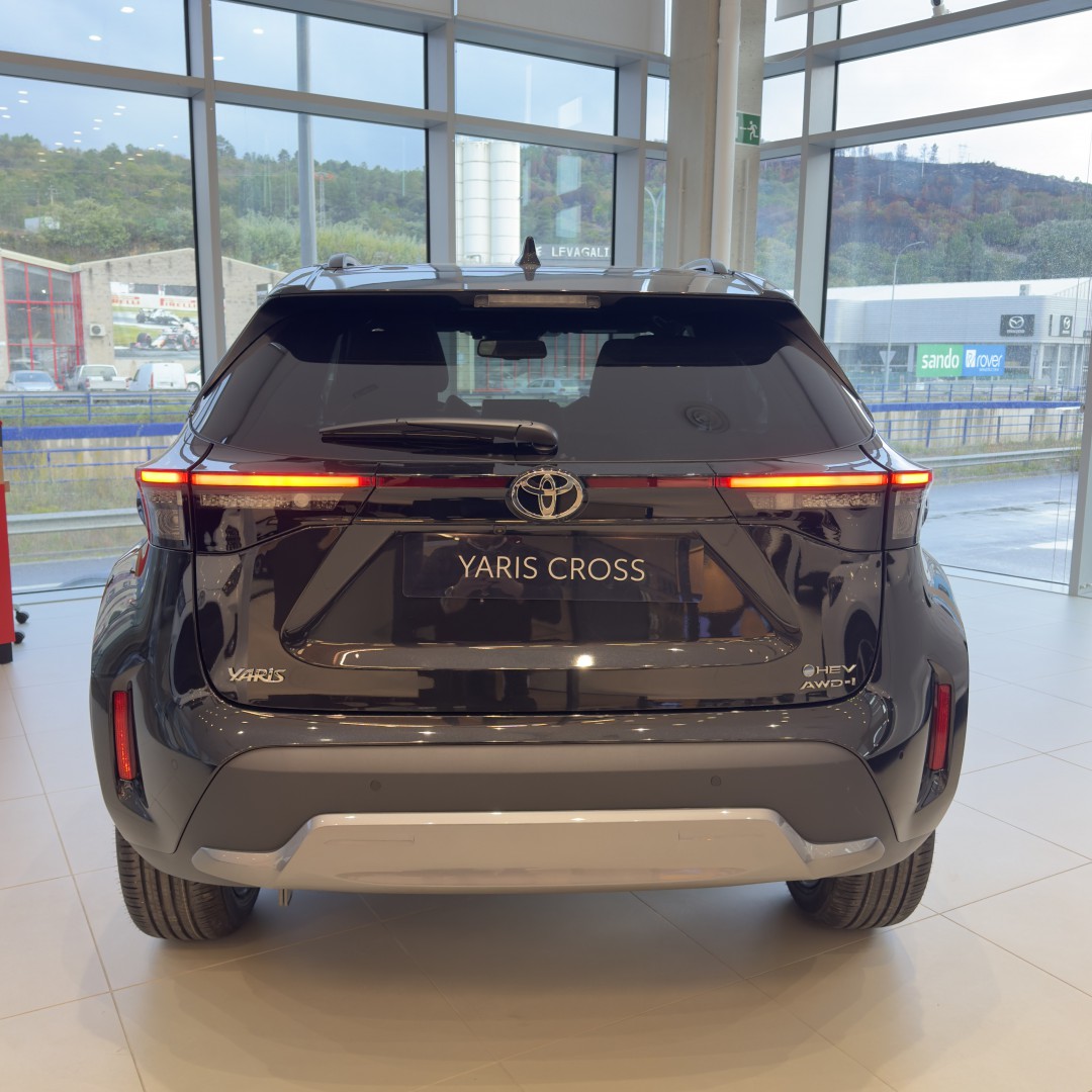 Toyota YARIS CROSS 2025 Style Plus 130CV+ Skyview