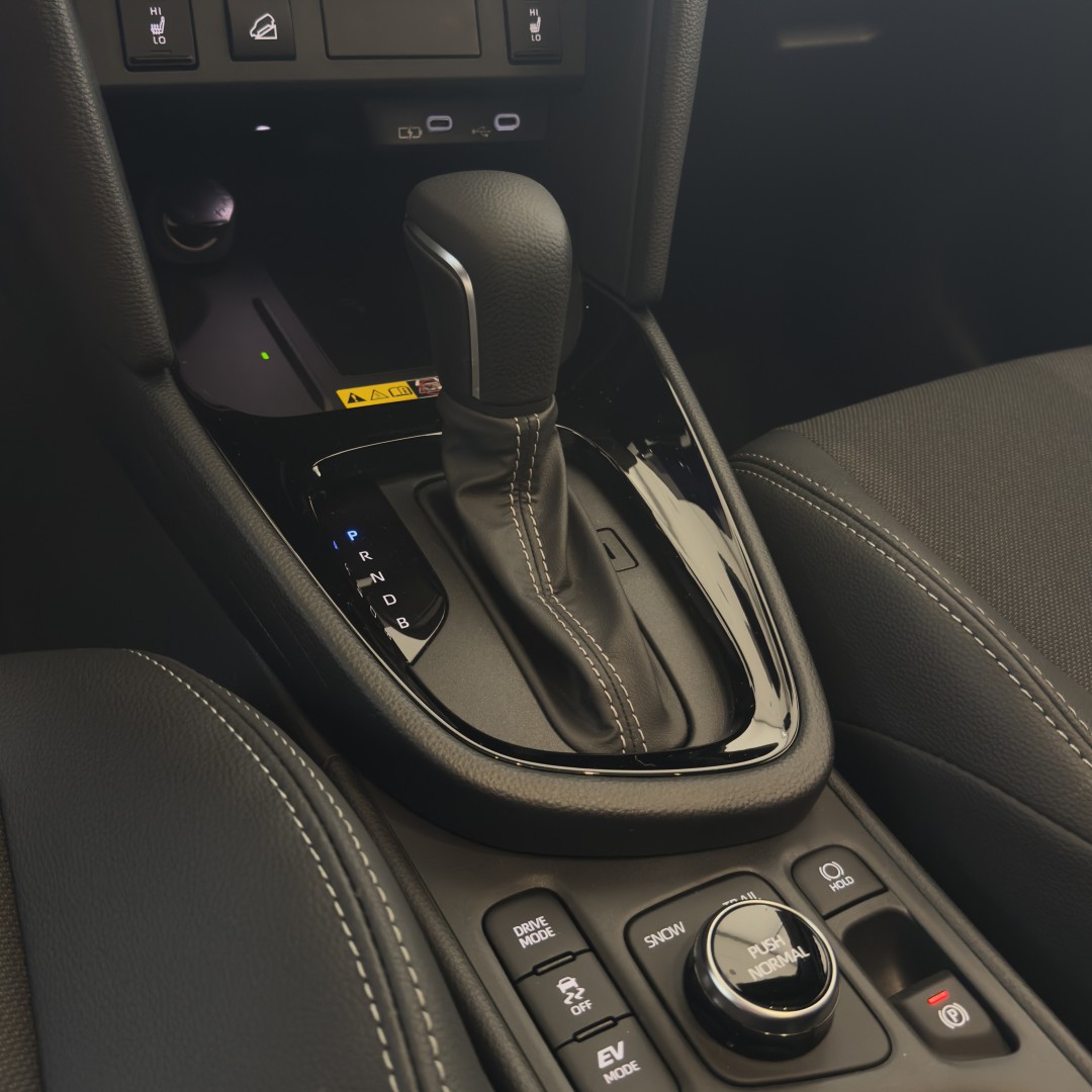Toyota YARIS CROSS 2025 Style Plus 130CV+ Skyview