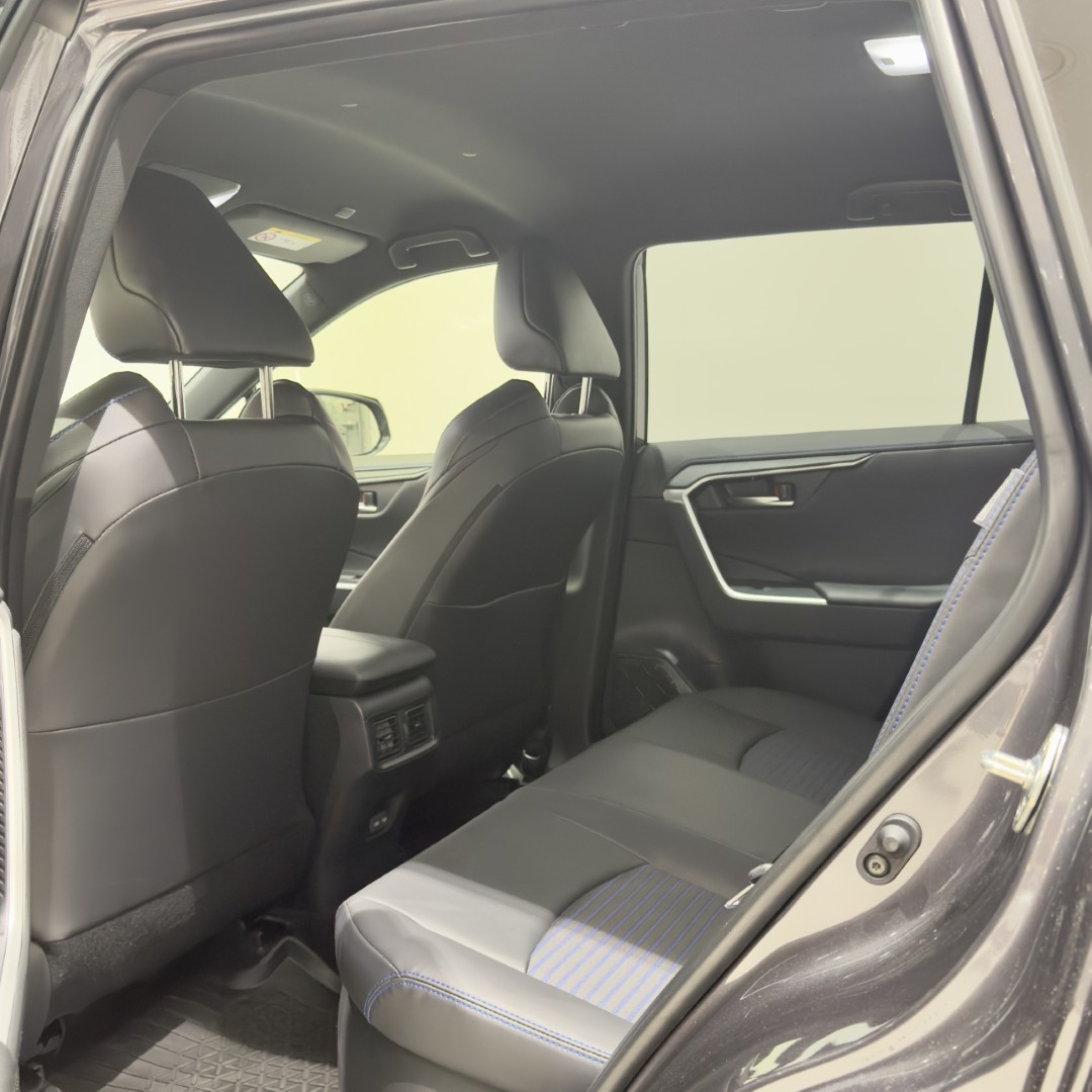 Toyota RAV4 2025 STYLE 22OH