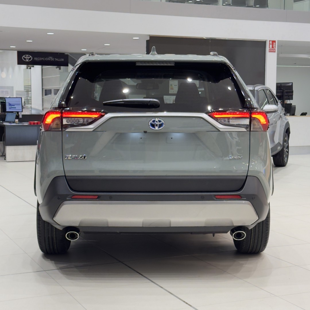 Toyota RAV4 2025 ADVANCE 220H 4X2