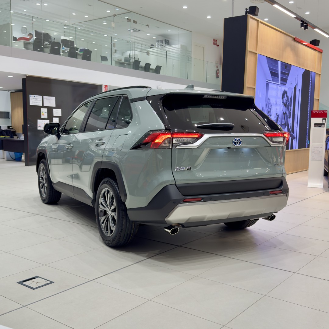 Toyota RAV4 2025 ADVANCE 220H 4X2