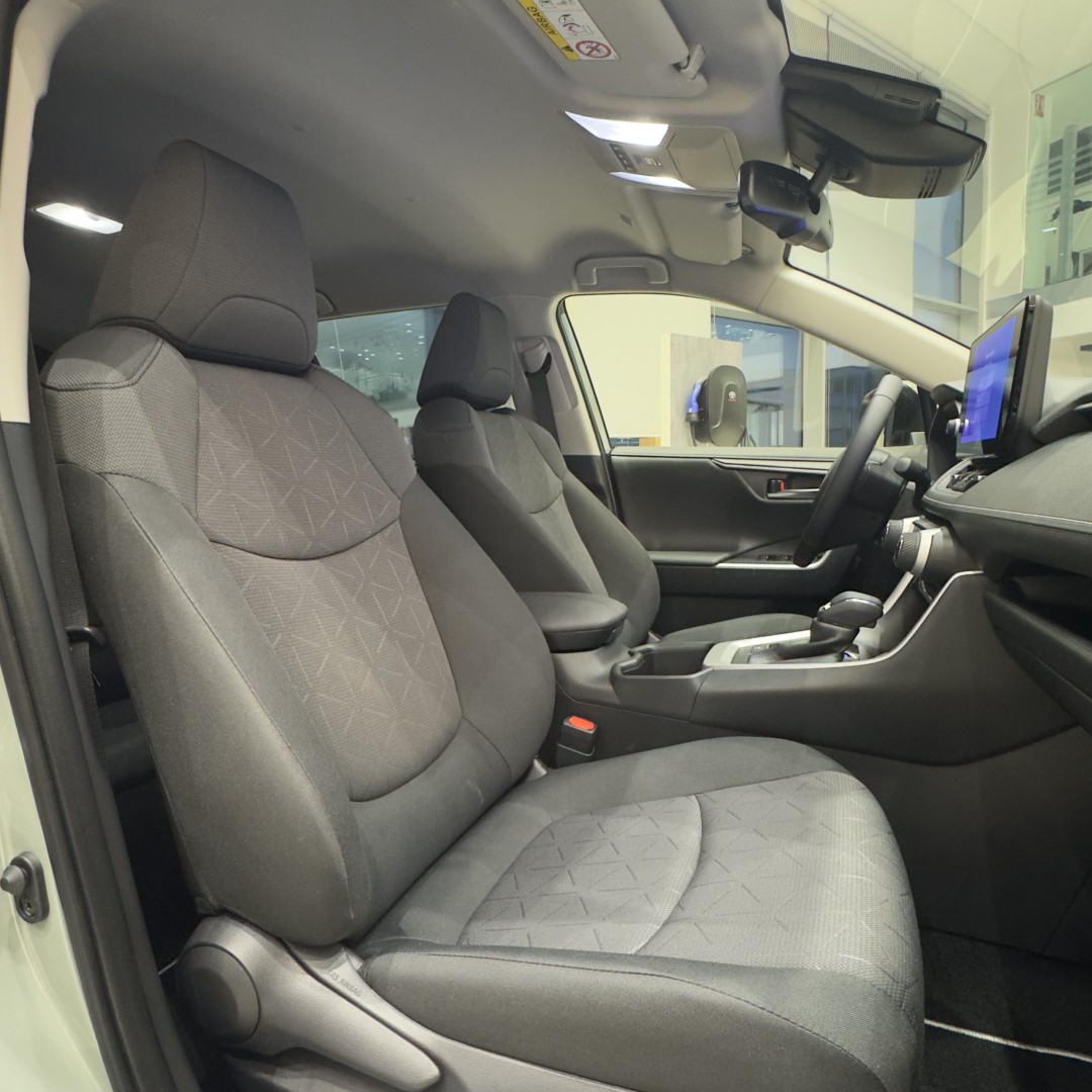 Toyota RAV4 2025 ADVANCE 220H 4X2