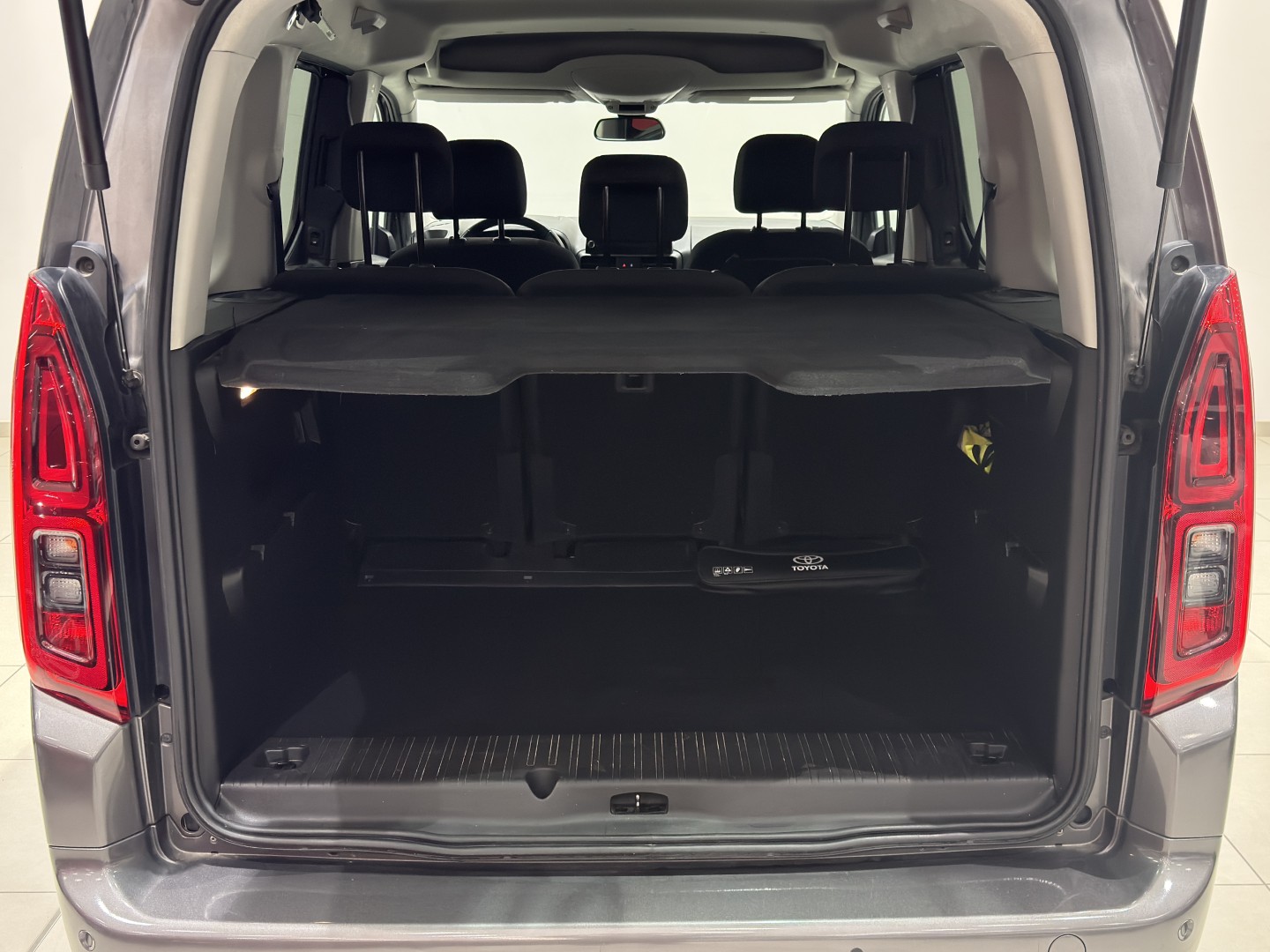 Toyota PROACE CITY VERSO 2021 FAMILY ACTIVE L1 2PL 1.5 MT 130CV