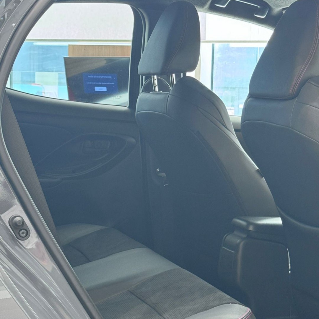 Toyota YARIS 2025 MY25 5P GR-SPORT 130 e-CVT