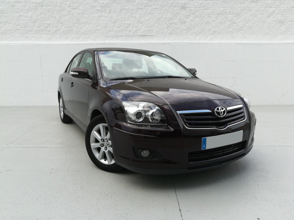 TOYOTA AVENSIS de Segunda Mano en Santiago A Coruña